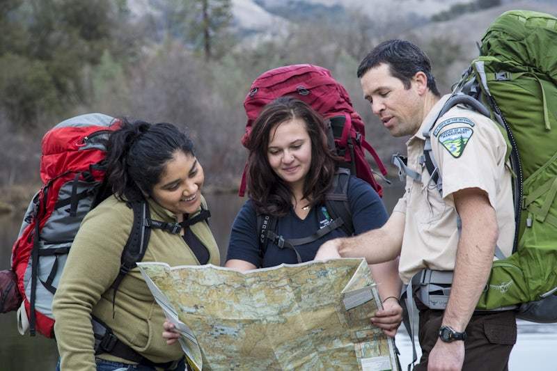 Traveler’s Toolkit: Essential Items to Have While Exploring the World